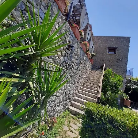 ファームステイ Orrido Di Pino アジェーロラ