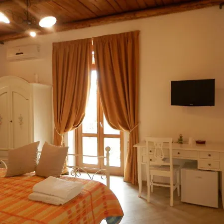 Orrido Di Pino Alloggio per agriturismo *