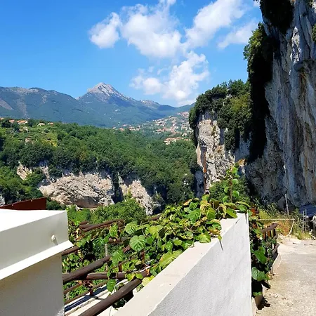 Séjour à la ferme Orrido Di Pino