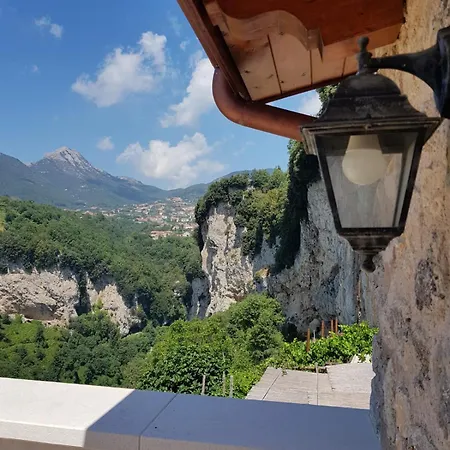 Orrido Di Pino *