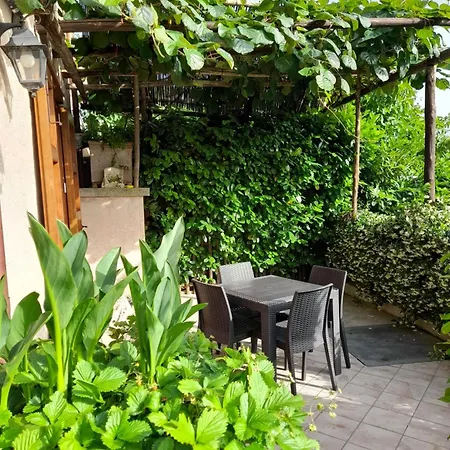 Alloggio per agriturismo Orrido Di Pino