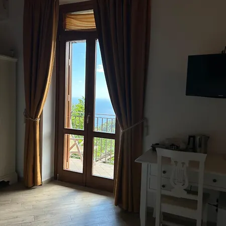 ファームステイ Orrido Di Pino